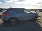 2022 Volvo XC40 T5 R-Design