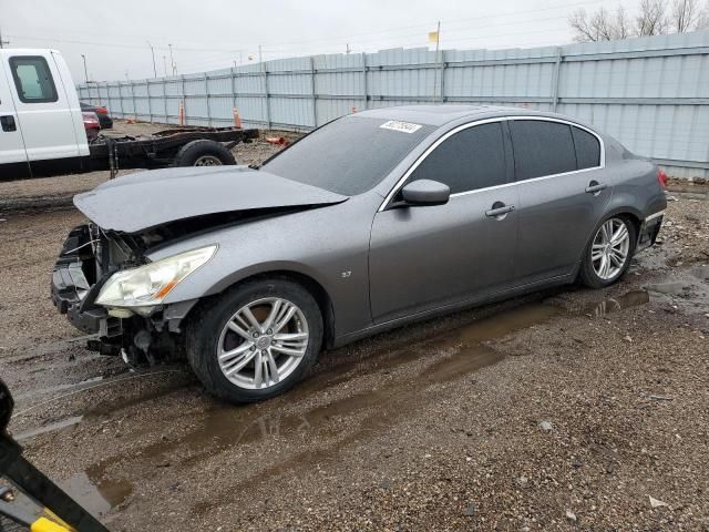 2015 Infiniti Q40