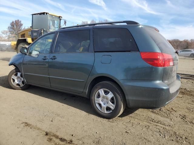 2004 Toyota Sienna CE