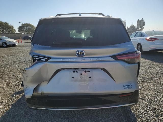 2022 Toyota Sienna Limited