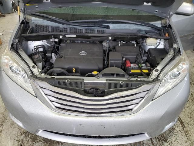 2015 Toyota Sienna XLE