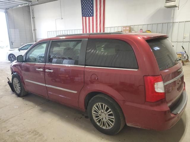 2014 Chrysler Town & Country Touring L