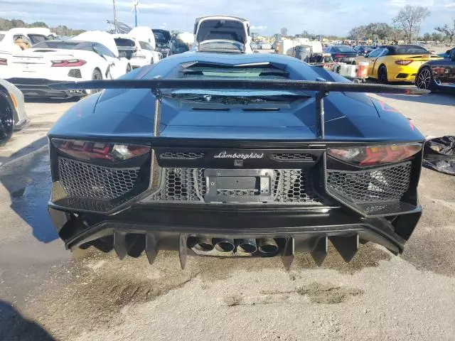 2017 Lamborghini Aventador SV