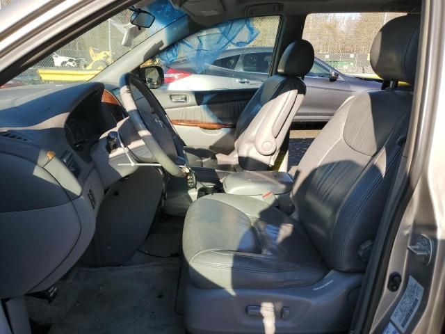 2004 Toyota Sienna XLE