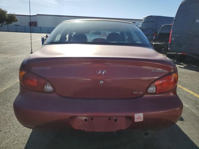 2000 Hyundai Elantra GLS