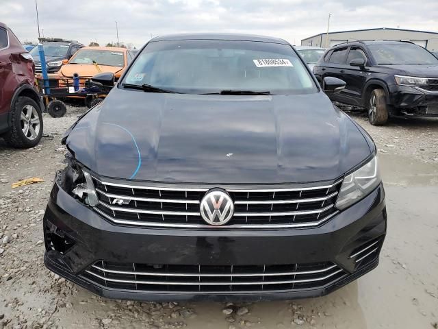 2017 Volkswagen Passat R-Line