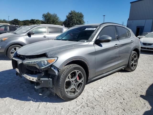 2018 Alfa Romeo Stelvio Sport