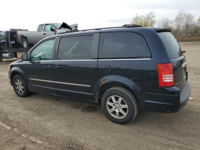 2010 Chrysler Town & Country Touring