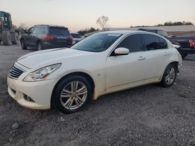 2015 Infiniti Q40