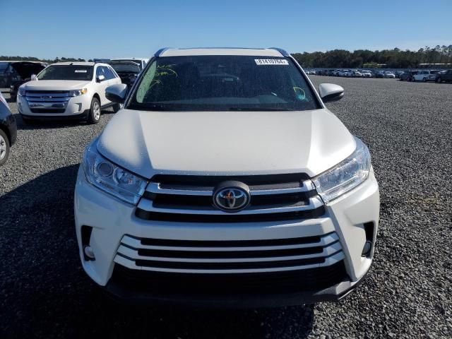 2019 Toyota Highlander SE