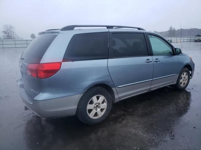 2004 Toyota Sienna CE