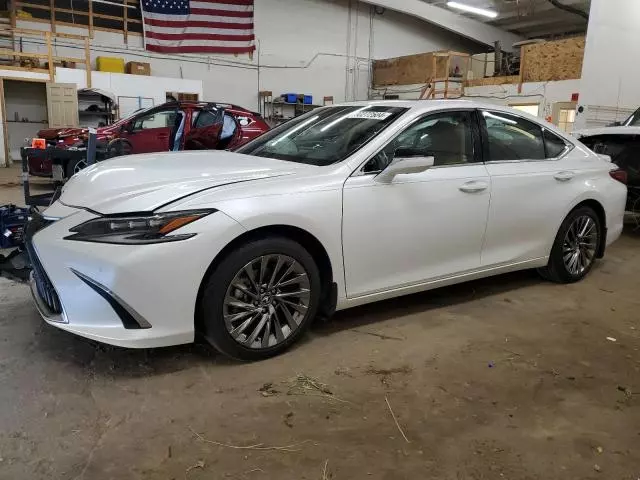 2024 Lexus ES 300H Base