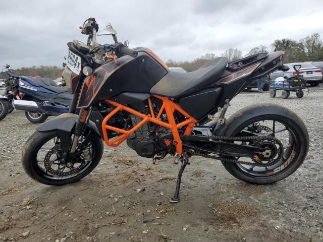 2015 KTM 690 Duke