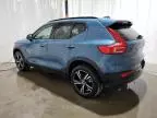 2024 Volvo XC40 Core