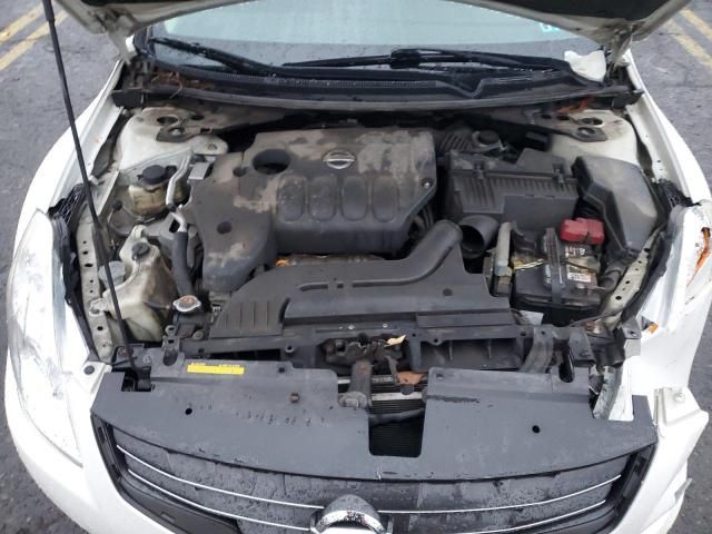 2010 Nissan Altima Base