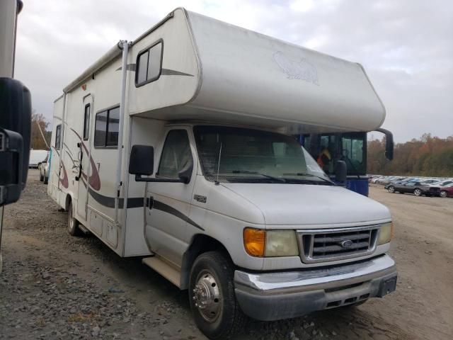 2004 Ford Econoline E450 Super Duty Cutaway Van