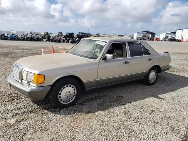 1990 Mercedes-Benz 300 SE