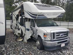 Salvage cars for sale from Copart Chicago: 2021 Ford Econoline E450 Super Duty Cutaway Van