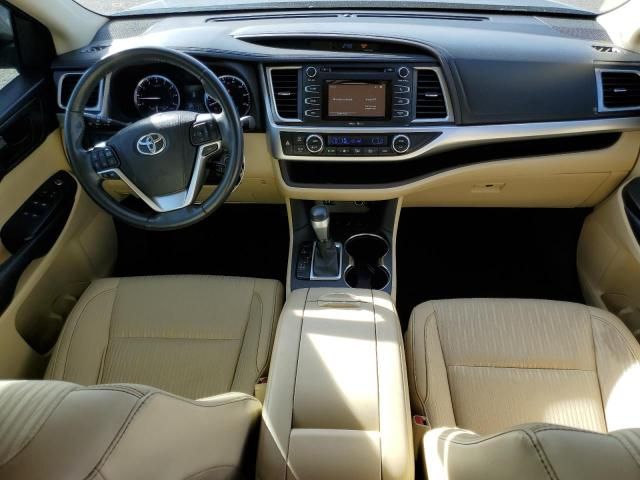 2015 Toyota Highlander LE