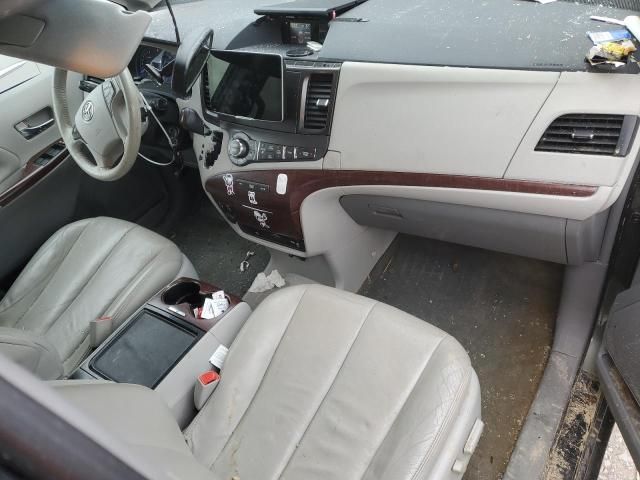 2012 Toyota Sienna XLE