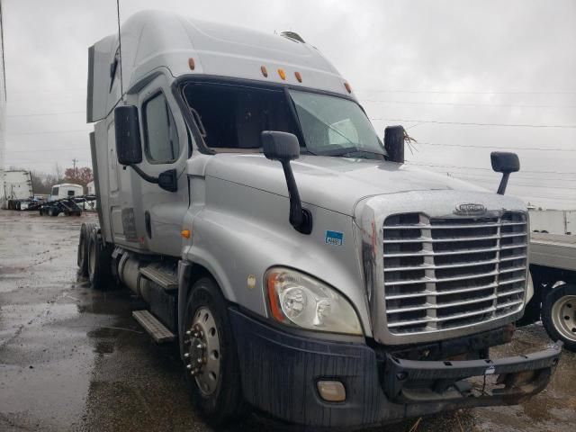 2013 Freightliner Cascadia 125