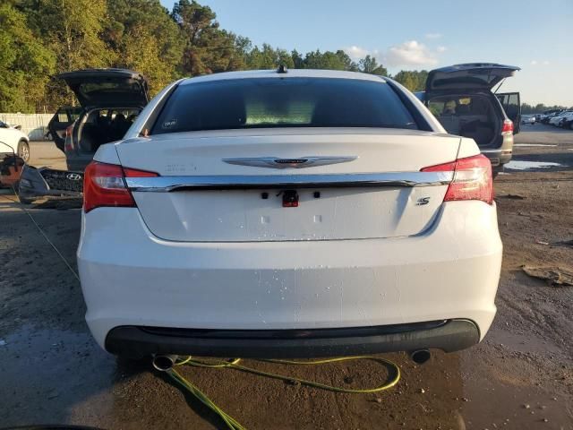 2013 Chrysler 200 Limited