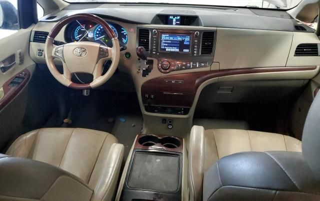 2012 Toyota Sienna XLE