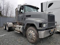 Salvage trucks for sale at Elmsdale, NS auction: 2001 Mack 600 CH600