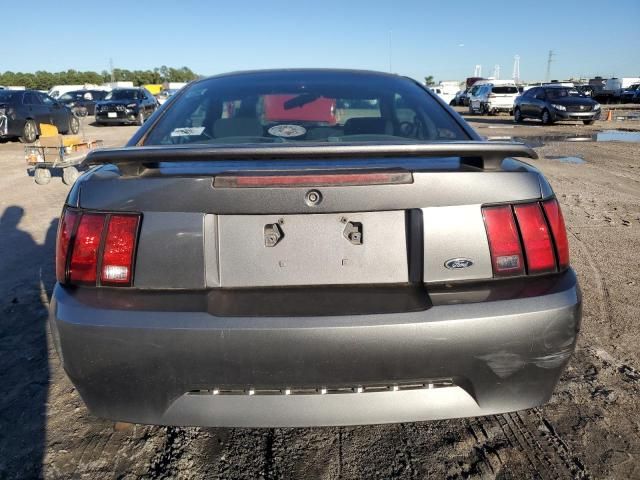 2004 Ford Mustang