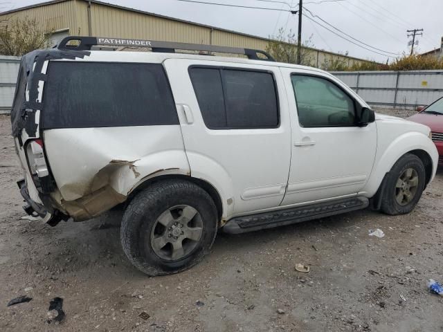 2005 Nissan Pathfinder LE