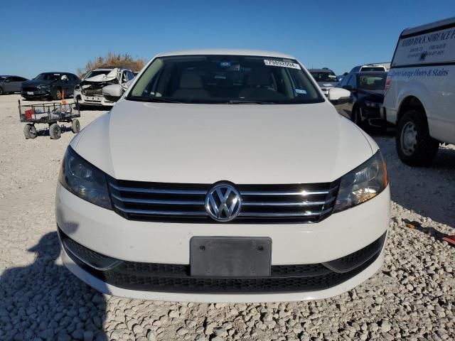 2014 Volkswagen Passat SE