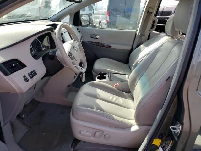 2012 Toyota Sienna XLE