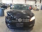 2012 Volkswagen Passat SEL