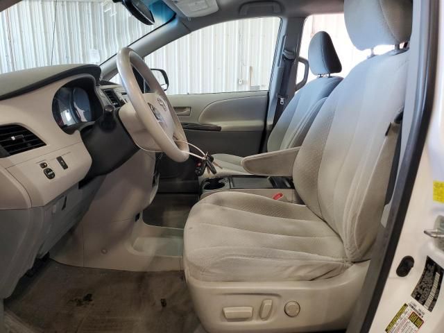 2011 Toyota Sienna LE