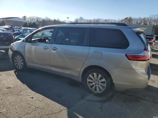 2017 Toyota Sienna LE