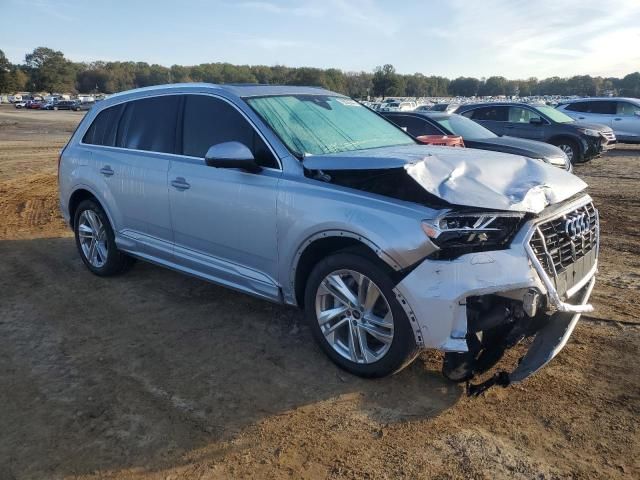 2022 Audi Q7 Premium