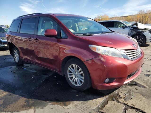 2014 Toyota Sienna XLE