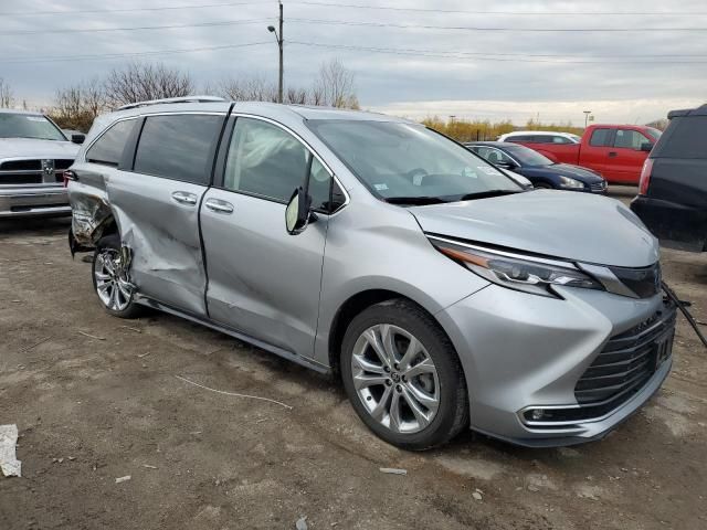 2022 Toyota Sienna Limited