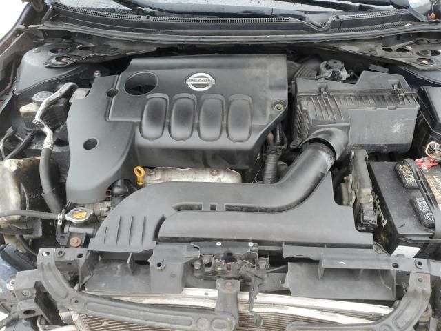 2010 Nissan Altima Base