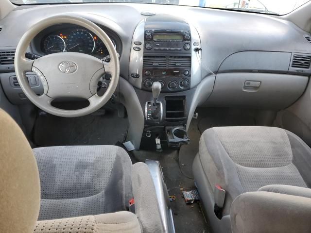 2007 Toyota Sienna CE