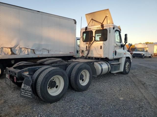 2019 Freightliner Cascadia 125