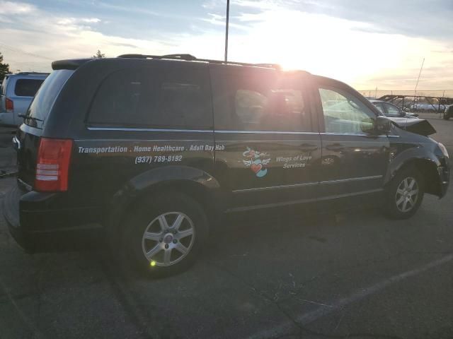 2010 Chrysler Town & Country Touring