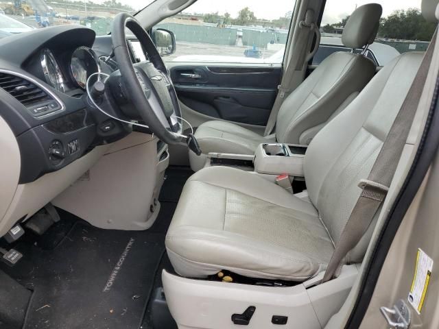 2012 Chrysler Town & Country Touring