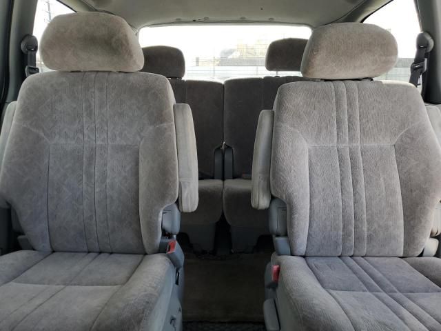 1999 Toyota Sienna LE