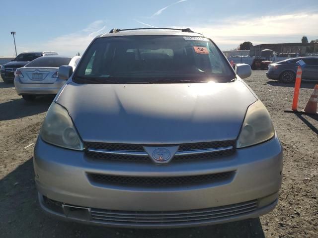 2005 Toyota Sienna XLE