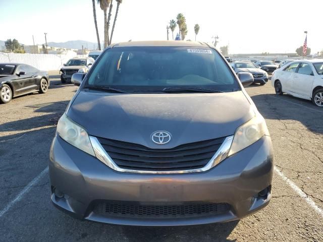 2013 Toyota Sienna LE