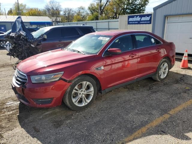 2015 Ford Taurus SEL