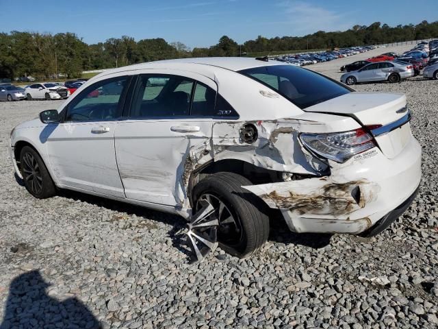 2013 Chrysler 200 Touring