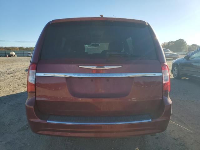 2012 Chrysler Town & Country Touring