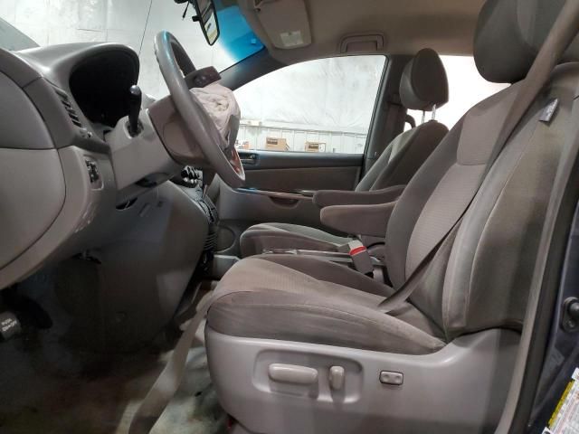 2010 Toyota Sienna CE